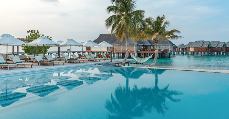 5* Heritance Aarah - Maldives Package (7 nights)