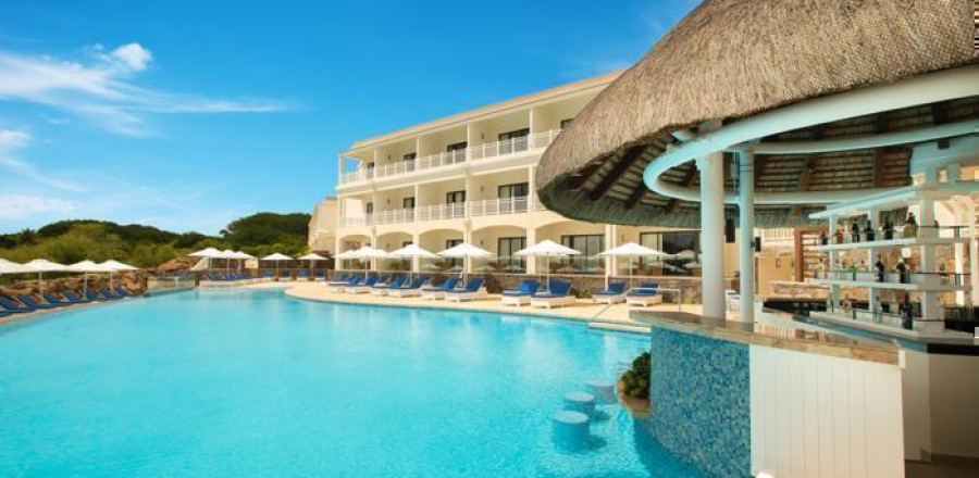 5* Maritim Resort & Spa Mauritius Family Package (7 nights)