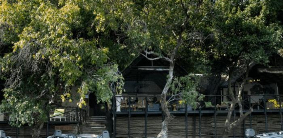 4* Ichingo Chobe River Lodge - Chobe Package (3 Nights)