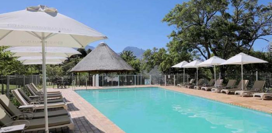 4* Eight Bells Mountain Inn - Between Mossel bay and Oudtshoorn package (2 Nights )