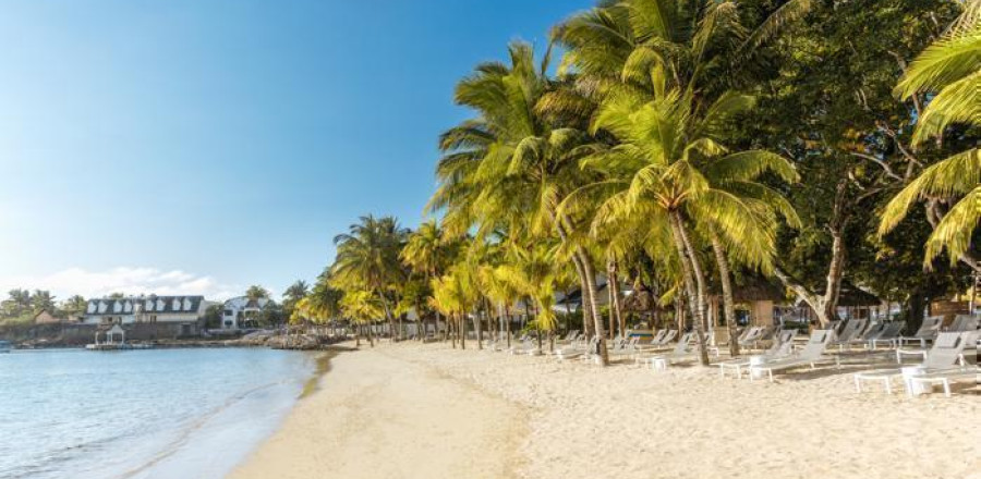 3* Plus The Ravenala Attitude - Mauritius Package (7 nights)