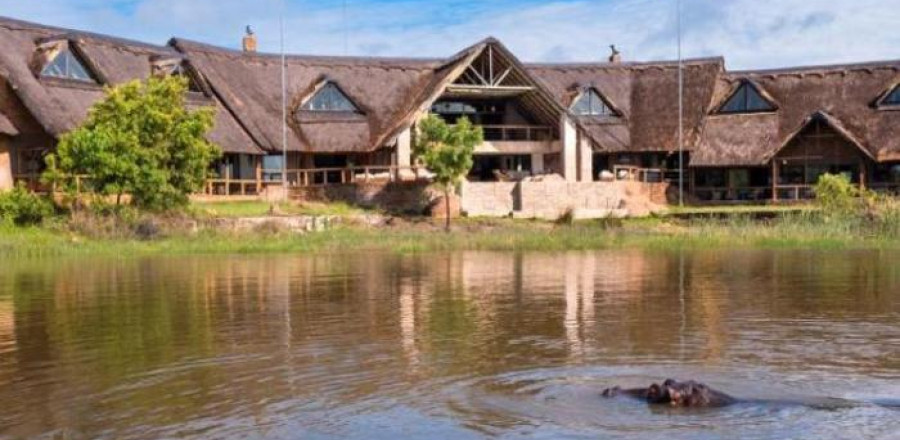 5* Kingfisher Villa at Mabula Game Lodge - Waterberg Package (2 Nights)