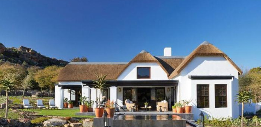 5* Bushmans Kloof Wilderness Reserve Package (2 Nights)