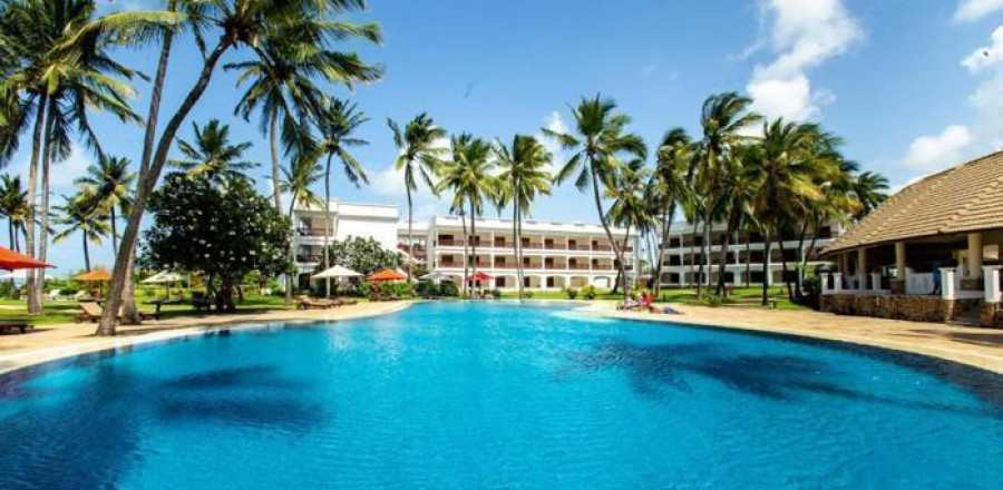 5* PrideInn Paradise Beach Resort & Spa - Mombasa, North Coast Package (6 Nights)