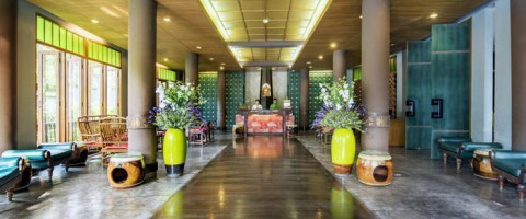 4* Cha-Da Thai Village - Thailand Package (7 Nights)
