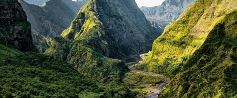 Premium Reunion Self-Drive Package (6 Nights)