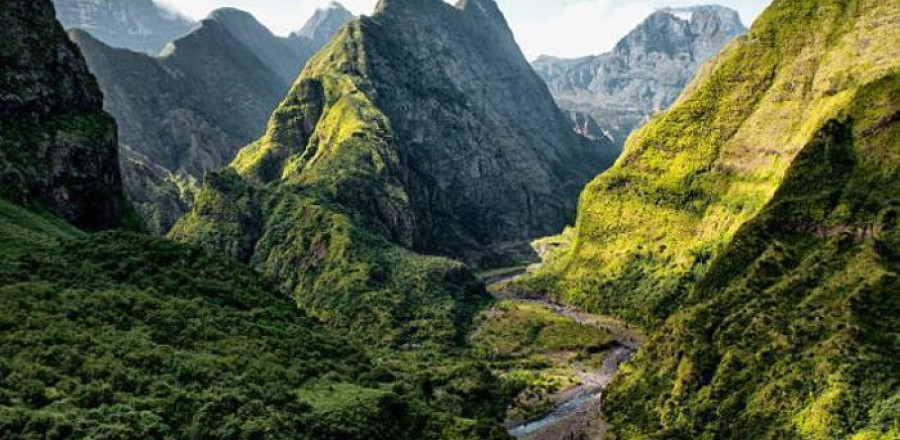 Premium Reunion Self-Drive Package (6 Nights)