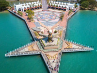 cd5da126 2e46 443f 960a 787a2ee34a78