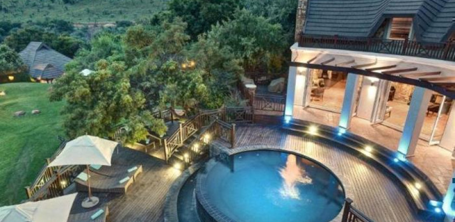 5* Mount Grace Hotel & Spa - Couple's Package (2 Nights)