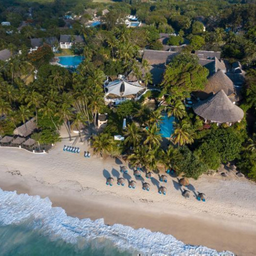 Diamonds Leisure Beach & Golf Resort - Diani Beach Package (6 Nights)