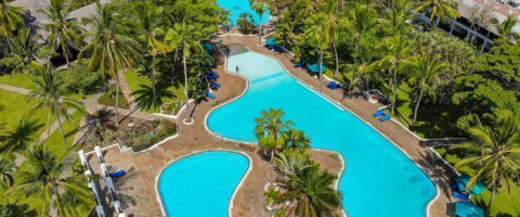 4* Southern Palms Beach Resort - Mombasa, Diani Beach Package (6 Nights)