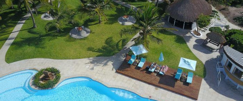 3* Plus Vilanculos Beach Lodge - Mozambique Package (4 Nights)
