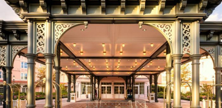 Paris and Disneyland Hotel Experience - France Package (4 Nights)