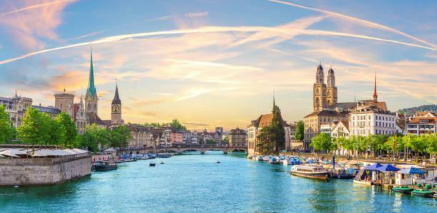 4 Nights of Swiss Charm: From Bern's Historic Streets to Zurich's Vibrant Lakeside