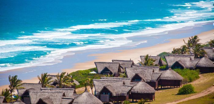 4* Massinga Beach - Mozambique Honeymoon Package (4 Nights)