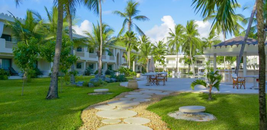 5* Diamonds Malindi Resort Package (6 Nights)