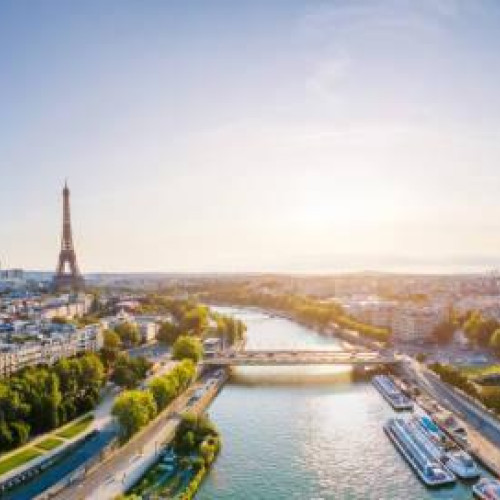 City of Love & Culinary Delights: Paris & Lyon (4 Nights)