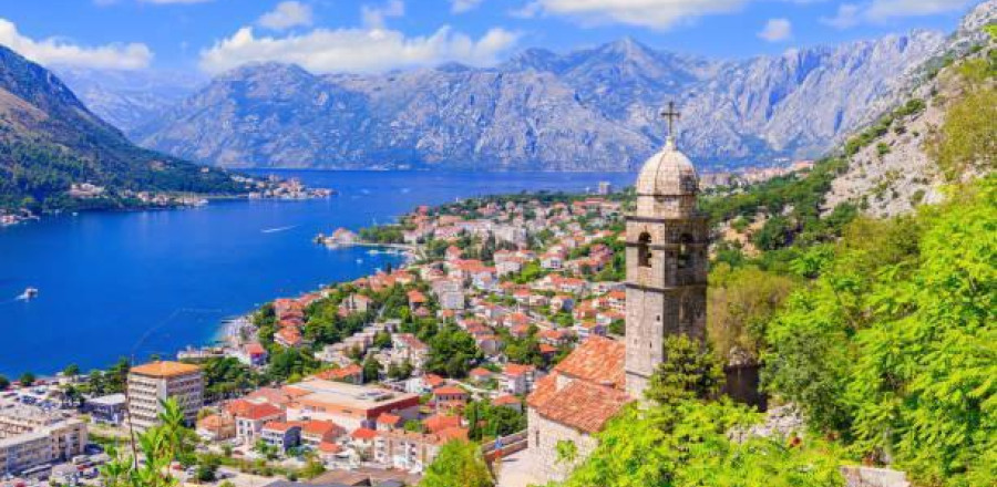 Discover Montenegro: Heritage and Breathtaking Views in 4 Days