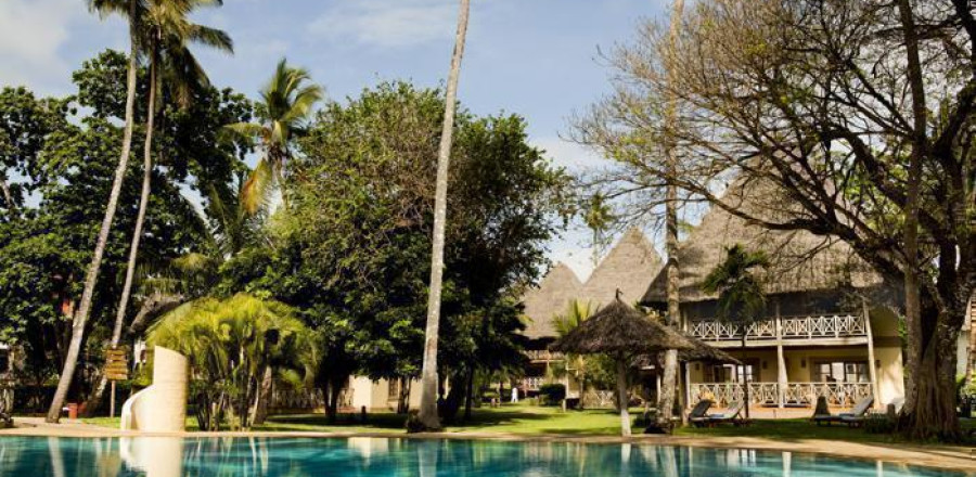 4* Superior Neptune Palm Beach Boutique Resort & Spa - Mombasa, Diani Beach Package (6 Nights)