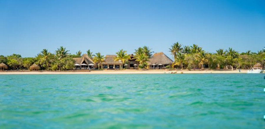 5* Azura Benguerra Island - Mozambique Package (5 Nights)