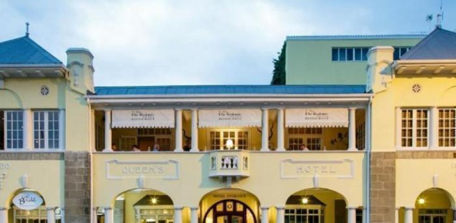 4* Queens Hotel by BON - Oudtshoorn Package ( 2 Nights)