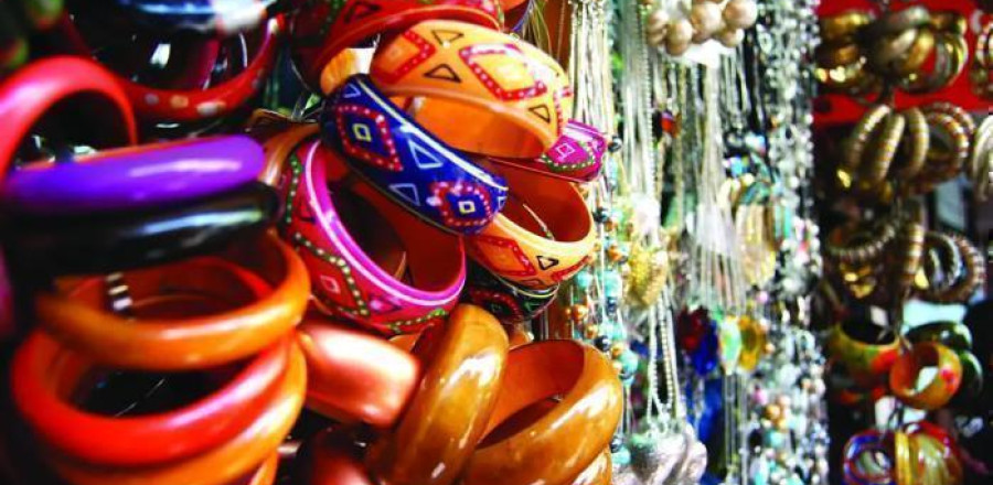 Shop the Best of Mumbai - 5 Nights India Package