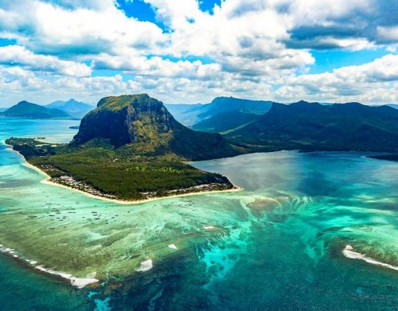 Thompsons Holidays | Dream Holiday Packages & Travel Deals » SA's Thompsons Holidays | Dream Holiday Packages & Travel Deals » SA's