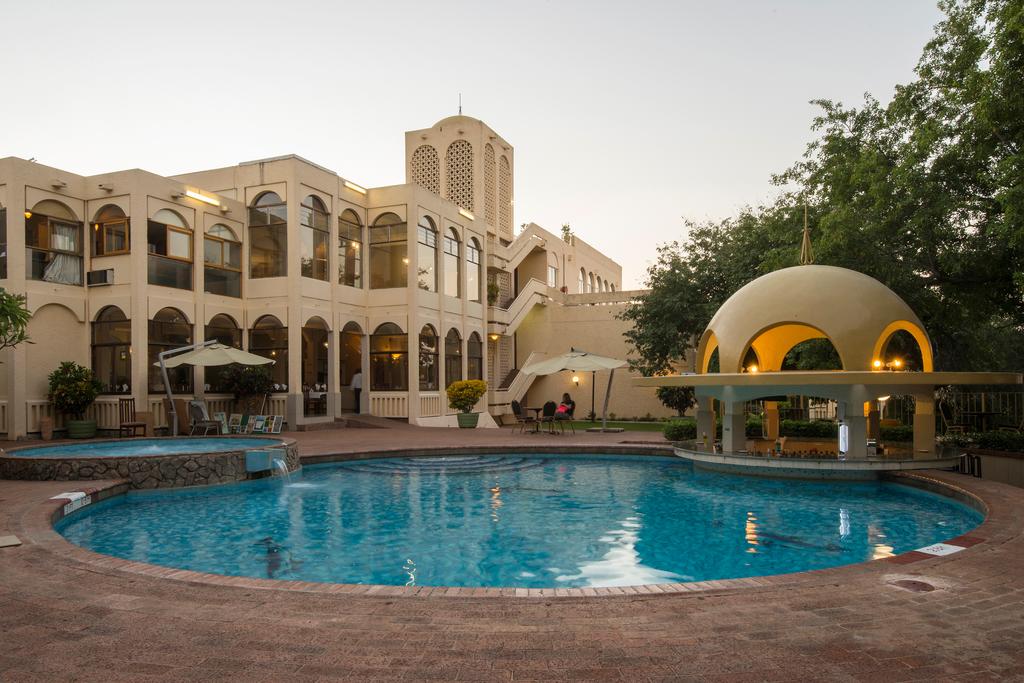 Vic Falls Rainbow Hotel