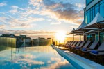 radisson blu hotel port elizabeth facilities pool 01 cropped
