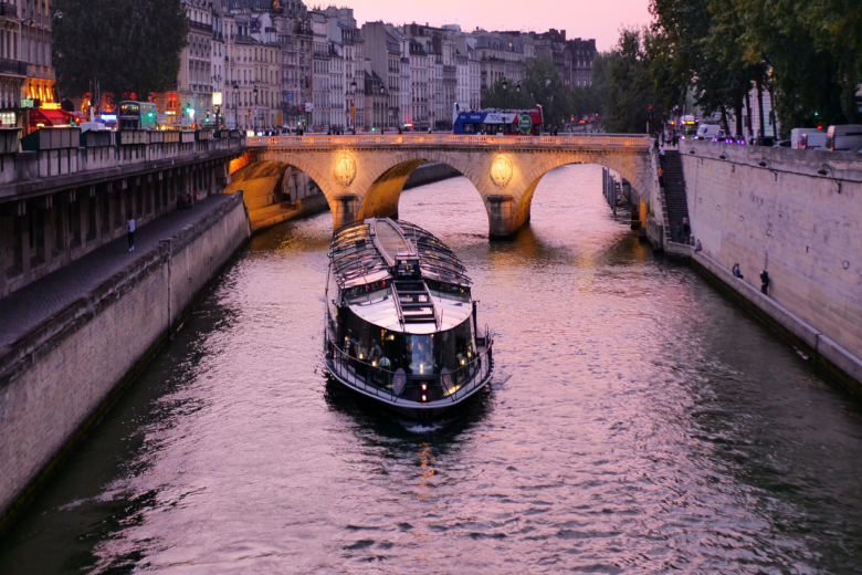 river cruise