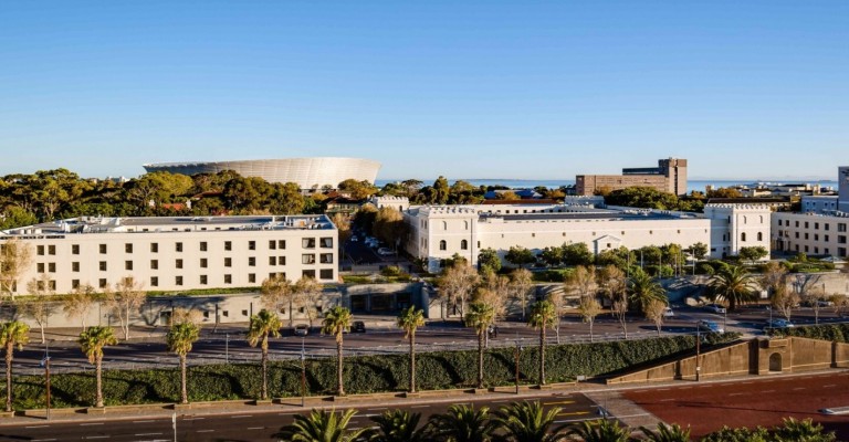 3* Protea Hotel by Marriott Cape Town Waterfront Breakwater Lodge Package (2 Nights)